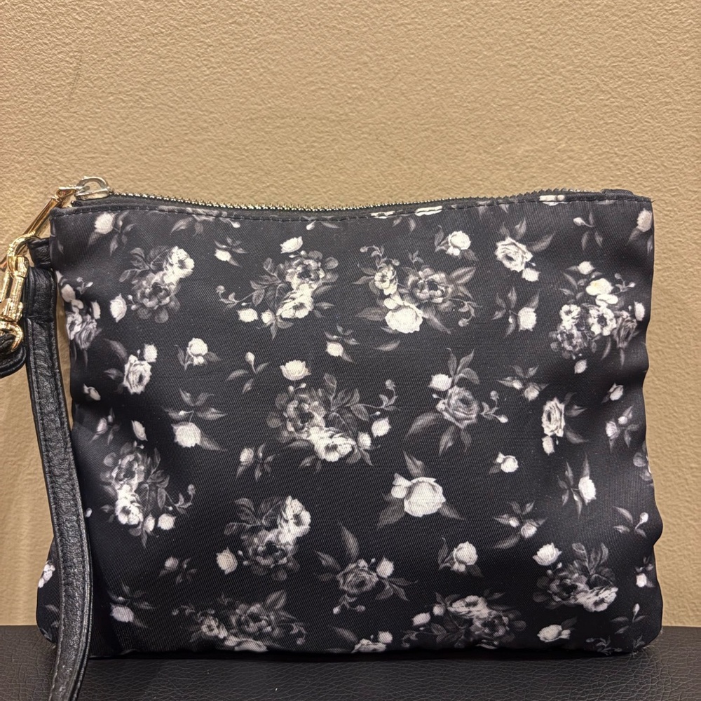 Betsey Johnson Black Floral Clutch Wristlet - Picture 1 of 5